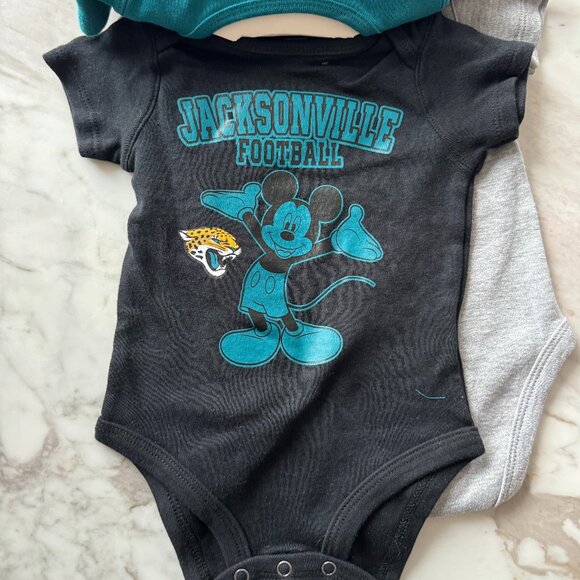 Set of four NWT official NFL Disney Jaguars Months Onesies - Picture 2 of 4